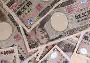 沢山の1万円札